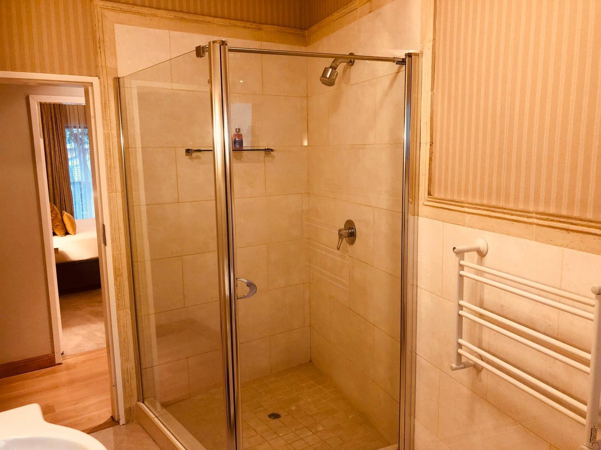 27A On Angus Hotel Johannesburg Ngoại thất bức ảnh