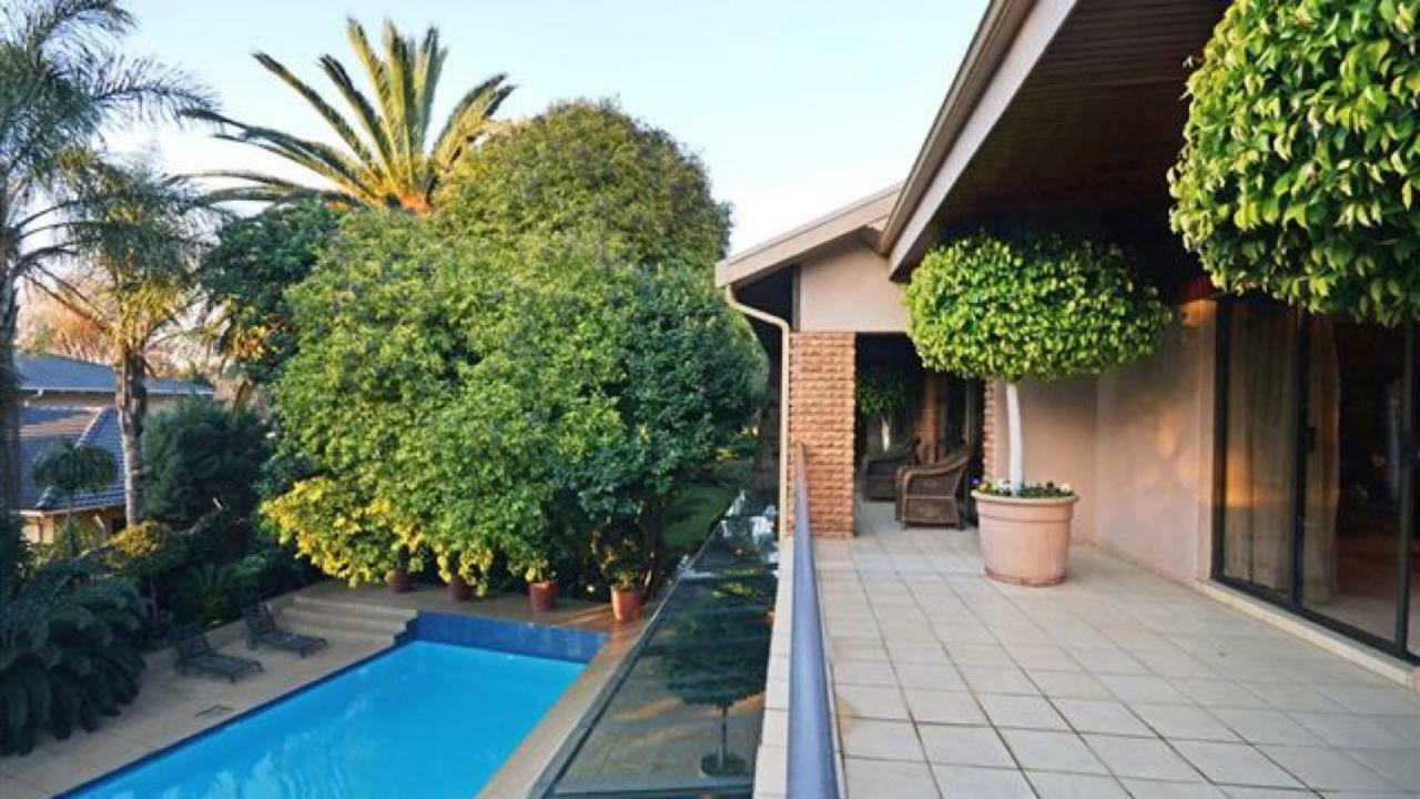 27A On Angus Hotel Johannesburg Ngoại thất bức ảnh